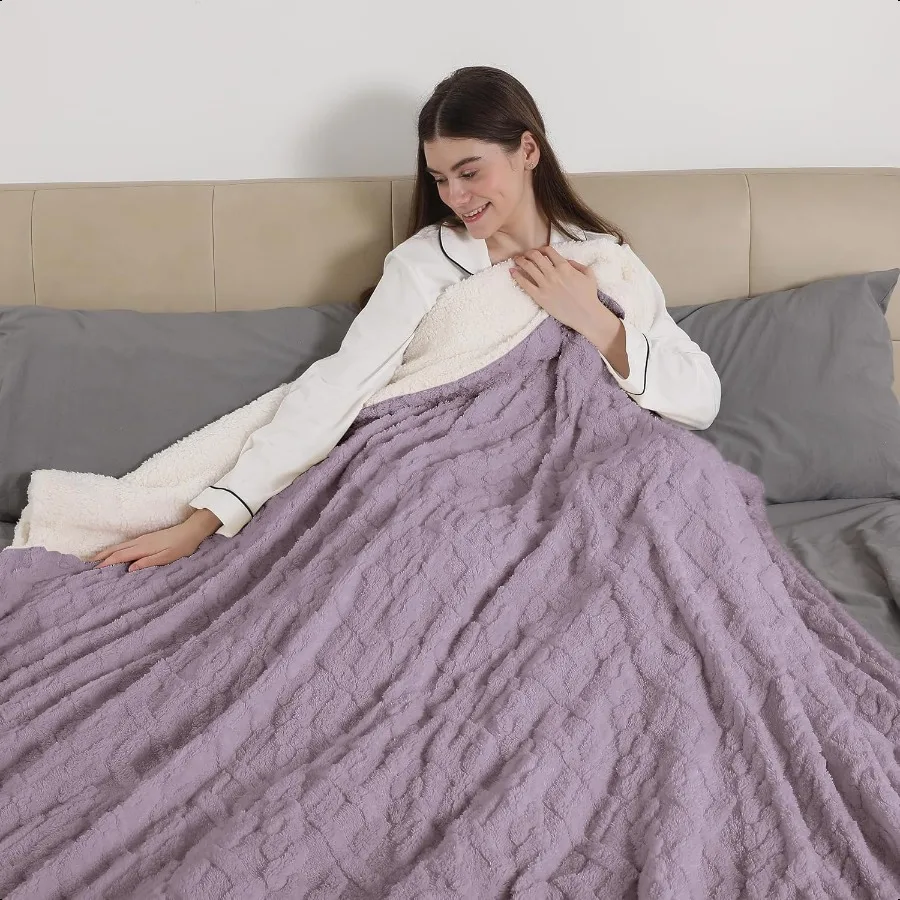 Одеяло с электрическим подогревом, двойной размер 62 x 84 Пушистое ультрамягкое электрическое одеяло с 240 г плюс 200 г Шерпа 5 уровней быстрого нагрева 1
Одеяло с электрическим подогревом, двойной размер 62 x 84 Пушистое ультрамягкое электрическое одеяло с 240 г плюс 200 г Шерпа 5 уровней быстрого нагрева 1