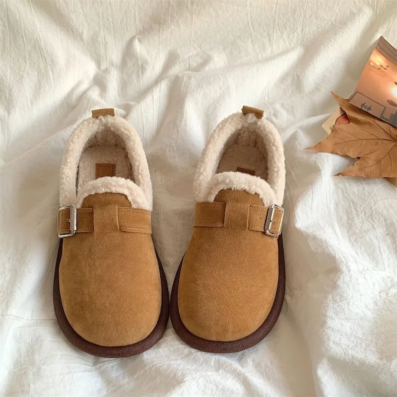 Winter Women's Shoes Plush Fur Warm Cotton Shoes 2024 New Comfortable Soft sole Loafers Retro Suede Round head Dress Slippers
Winter Women's Shoes Plush Fur Warm Cotton Shoes 2024 New Comfortable Soft sole Loafers Retro Suede Round head Dress Slippers