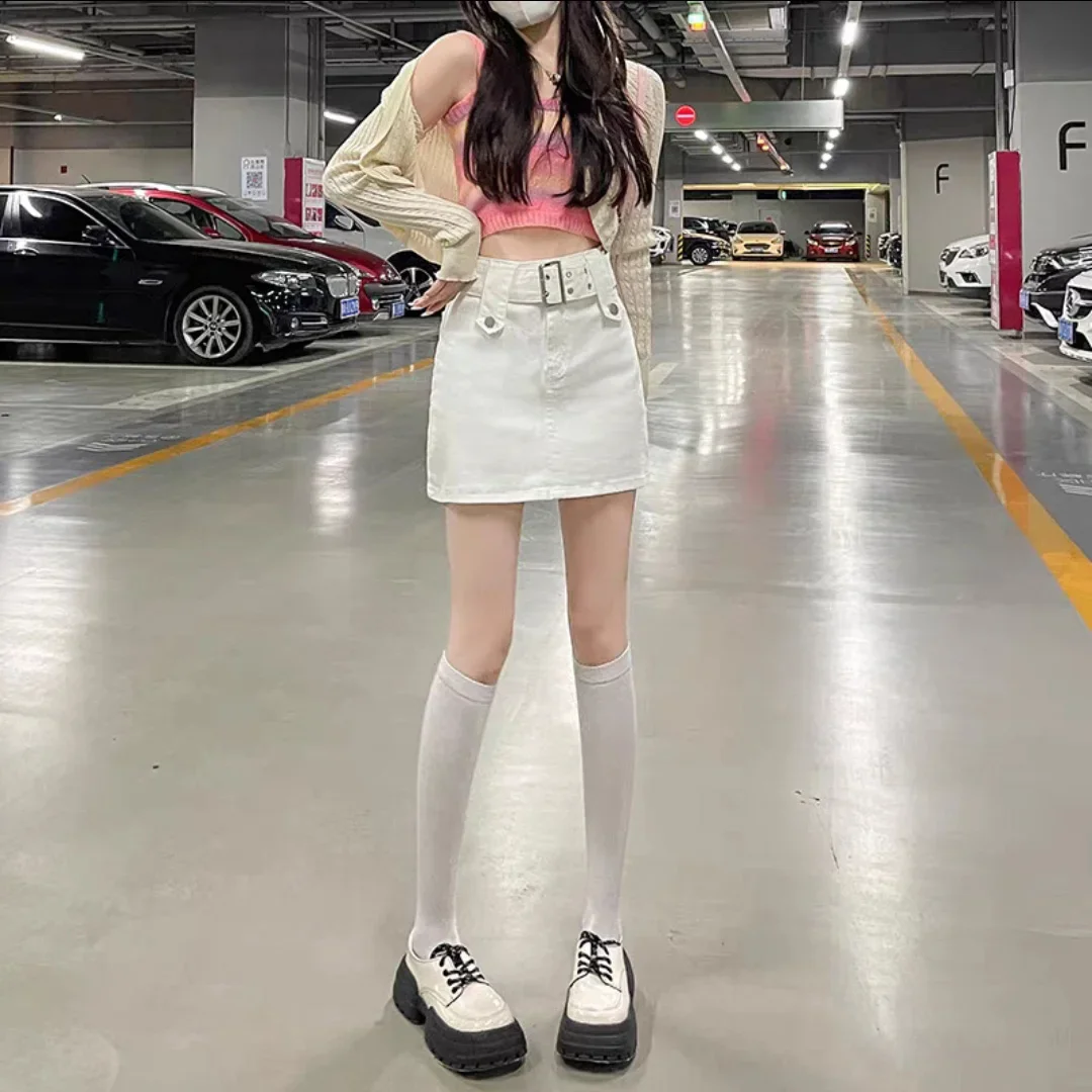 Denim Skirts Women Mini Vintage Pure Chic Summer High Waist Hotsweet Ulzzang Korean Fashion Clothing Y2k Streetwear with Belt
Denim Skirts Women Mini Vintage Pure Chic Summer High Waist Hotsweet Ulzzang Korean Fashion Clothing Y2k Streetwear with Belt