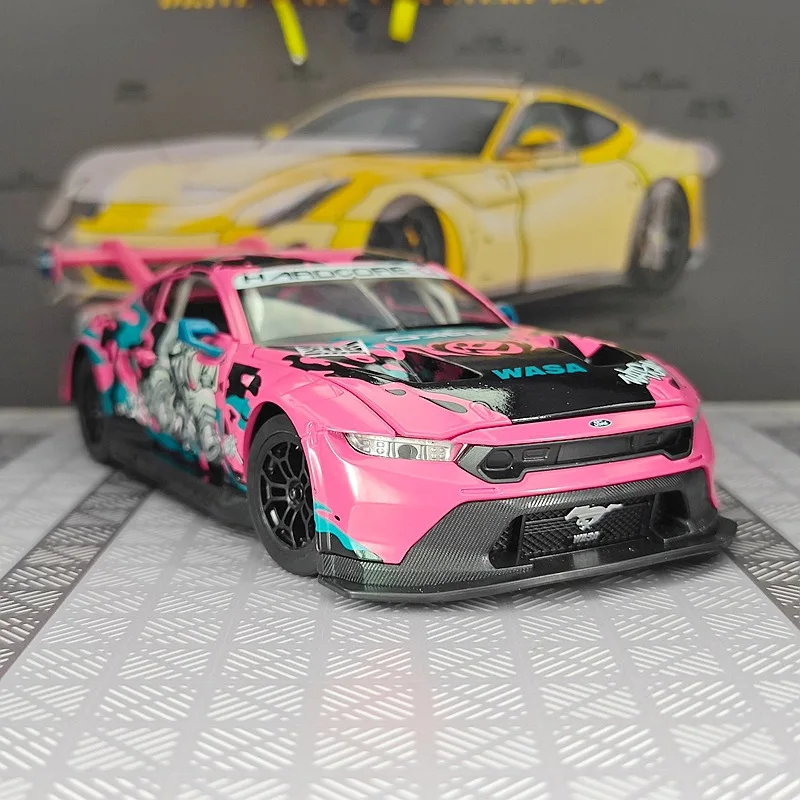 Модель автомобиля Mustang GT3 из сплава, масштаб 1:24, со звуком и светом, с функцией поворота руля, игрушечная машинка в подарок для мальчиков
Модель автомобиля Mustang GT3 из сплава, масштаб 1:24, со звуком и светом, с функцией поворота руля, игрушечная машинка в подарок для мальчиков