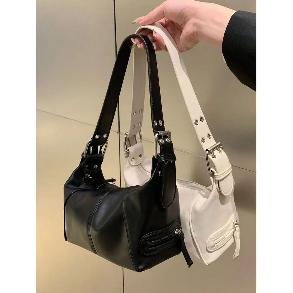 Bag Womens Bag Cool Drag Style Shoulder Underarm Stick Bag Niche Design Leather Zipper Shoulder Handbag
Bag Womens Bag Cool Drag Style Shoulder Underarm Stick Bag Niche Design Leather Zipper Shoulder Handbag
