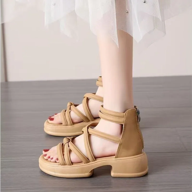 Children Sandals for Girls 2025 Summer New Fashion Korean Style Soft Bottom Anti-slippery Versatile Roman High-top Beach Shoes
Children Sandals for Girls 2025 Summer New Fashion Korean Style Soft Bottom Anti-slippery Versatile Roman High-top Beach Shoes