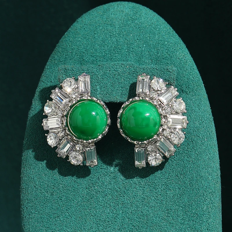Vintage Natural Stone Green Stud Earrings Half Zircon Flower Silver Color For Women Charm Festival Jewelry Elegance Accessories
Vintage Natural Stone Green Stud Earrings Half Zircon Flower Silver Color For Women Charm Festival Jewelry Elegance Accessories