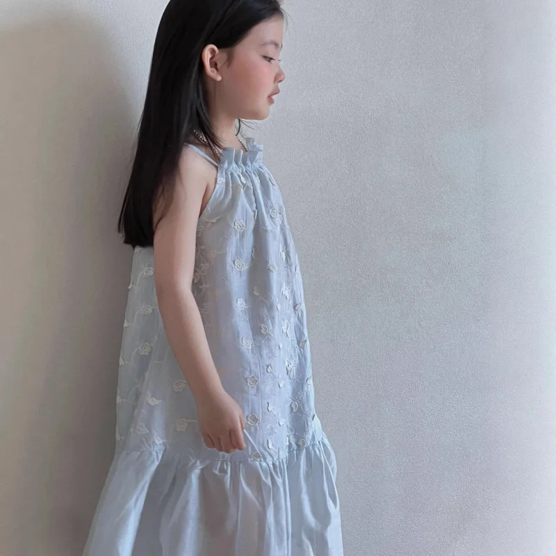 Girls' white textured jacquard suspender dress2026New Summer French Style Gentle Long Dress
Girls' white textured jacquard suspender dress2026New Summer French Style Gentle Long Dress