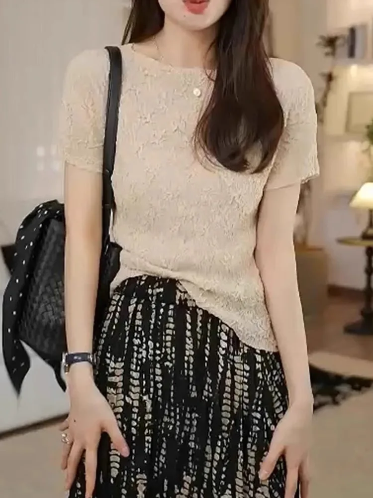 Slimming Effect ort Sve Crew Ne T-irt Casual Summer Top Women's Base irt Faionable Korean Sle Straight Cut
Slimming Effect ort Sve Crew Ne T-irt Casual Summer Top Women's Base irt Faionable Korean Sle Straight Cut