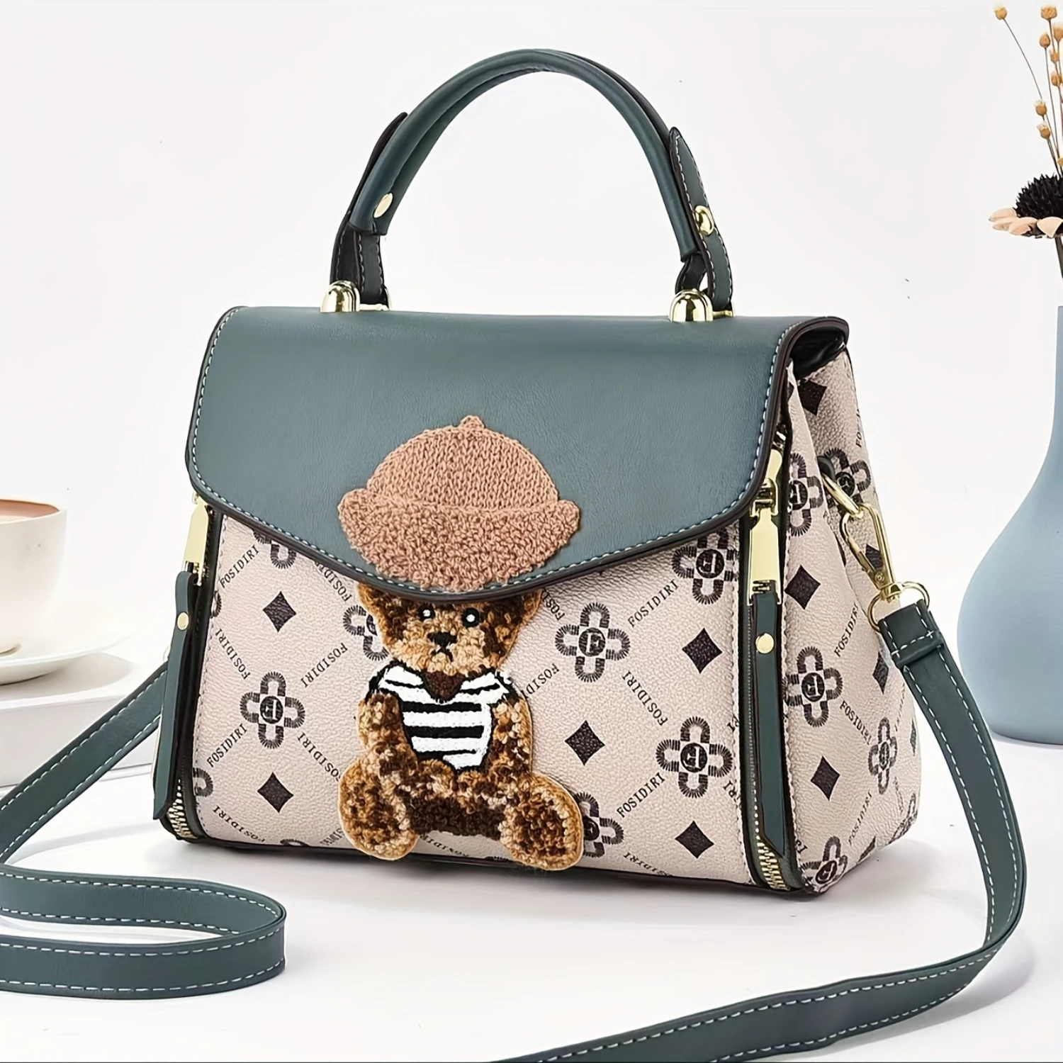 Plush Pattern Fashion Printed Tote Bag, PU Leather Flap Crossbody Bag, Top-handle Commuter Bag
Plush Pattern Fashion Printed Tote Bag, PU Leather Flap Crossbody Bag, Top-handle Commuter Bag