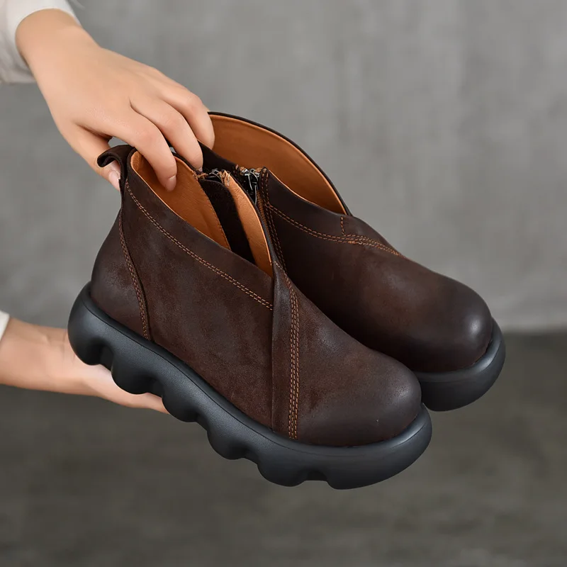 AIYUQI Women's Short Boots Vintage 2025 New Thick-soled Genuine Leather Women Ankle Boots Large Size Round-Toed Female Boots
AIYUQI Women's Short Boots Vintage 2025 New Thick-soled Genuine Leather Women Ankle Boots Large Size Round-Toed Female Boots