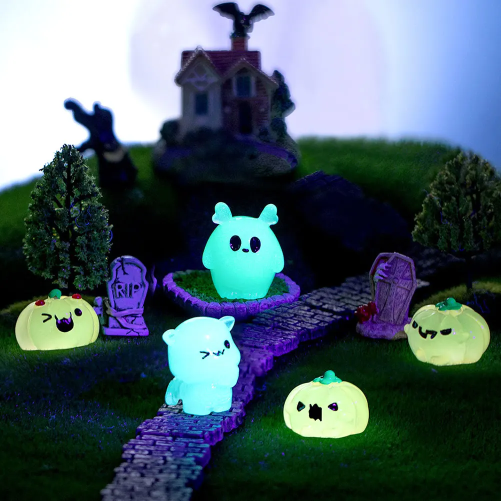 9 Pcs Luminous Ornaments Halloween Desktop Decorations Outdoor Resin Micro Landscape Crafts
9 Pcs Luminous Ornaments Halloween Desktop Decorations Outdoor Resin Micro Landscape Crafts