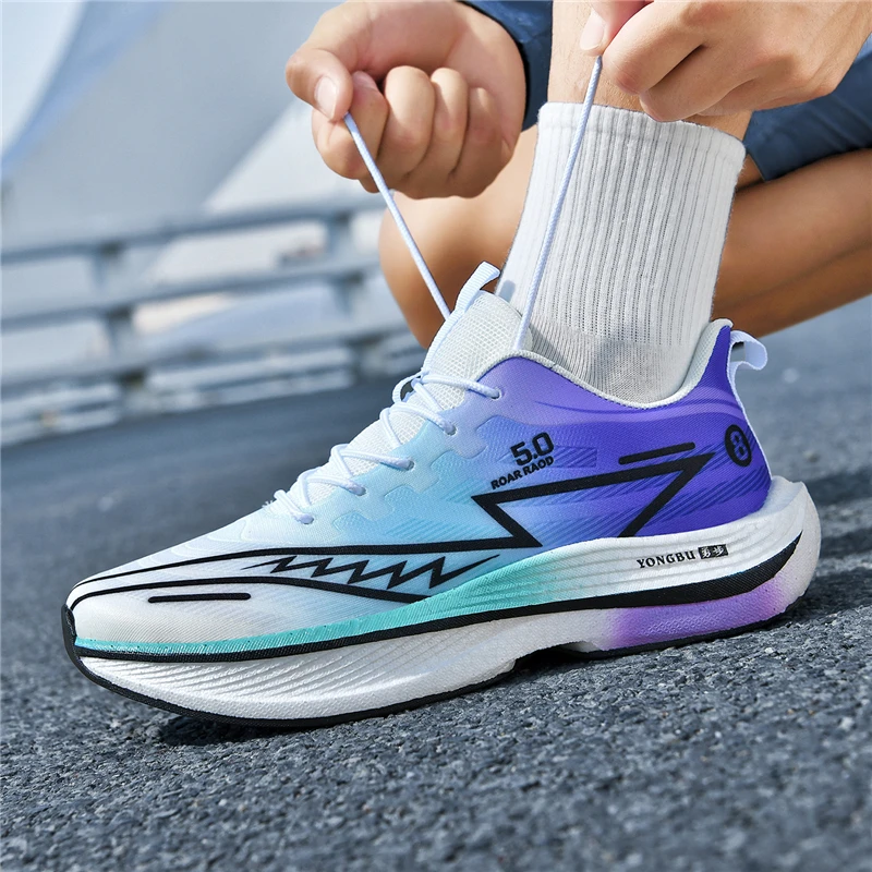 Мужская спортивная обувь, новинка 2025, стильная обувь для бега с карбоновой пластиной, амортизирующая и отскок, специальная противоскользящая и дышащая обувь для спортзала
Мужская спортивная обувь, новинка 2025, стильная обувь для бега с карбоновой пластиной, амортизирующая и отскок, специальная противоскользящая и дышащая обувь для спортзала