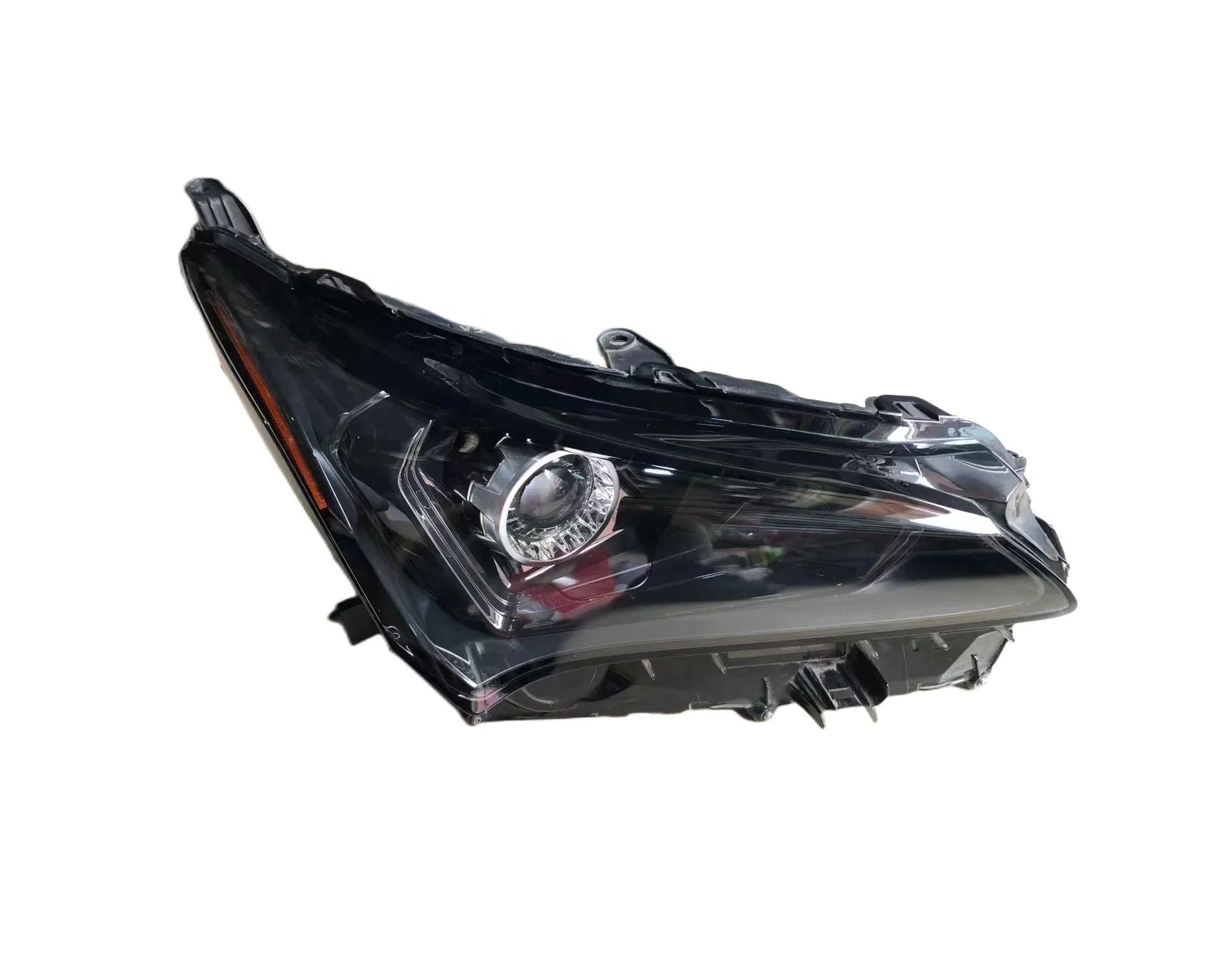 Suitable for car headlights ES NX200T NX300 NX300h 2015-2018 pre-lighting lights original car headlight half assembly
Suitable for car headlights ES NX200T NX300 NX300h 2015-2018 pre-lighting lights original car headlight half assembly