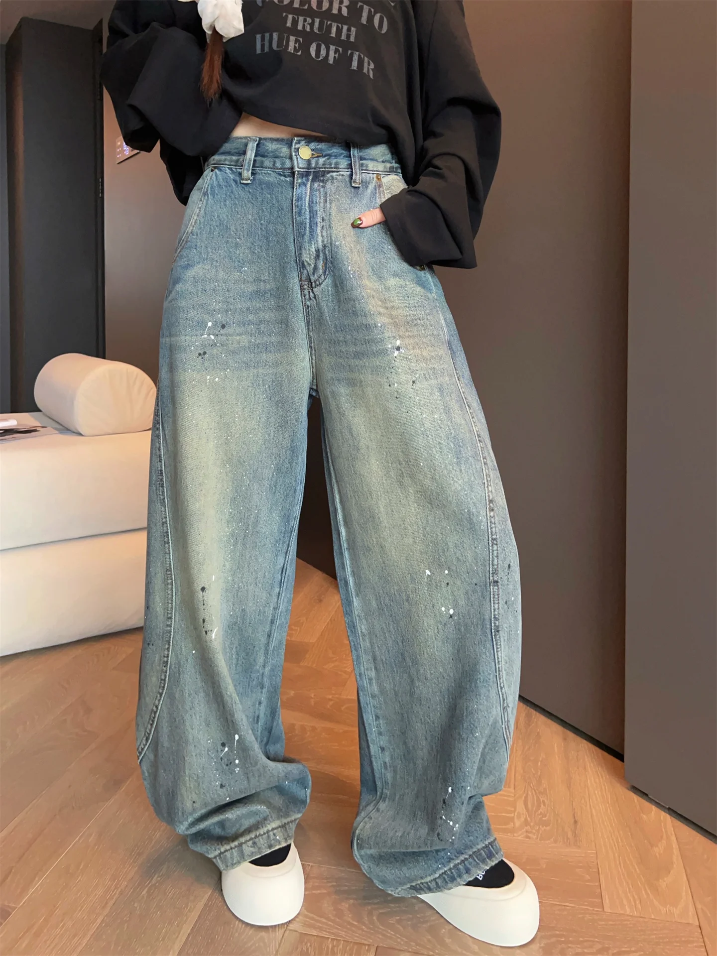 Retro Loose Straight Leg Jeans Women's Fashion Denim Pants Spring 2026 Versatile Classic Natural Waist Button Closure
Retro Loose Straight Leg Jeans Women's Fashion Denim Pants Spring 2026 Versatile Classic Natural Waist Button Closure