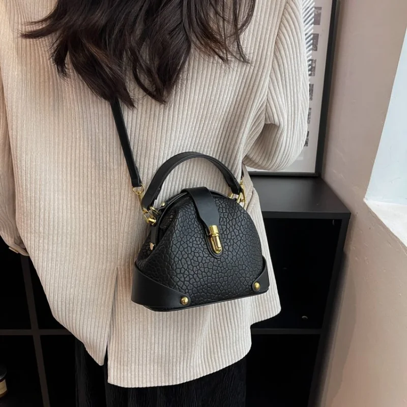 Charming-lovely 2025 New Ladies Luxury Brand Leather Shoulder Bag Famous Designer Classic Popular Casual
Charming-lovely 2025 New Ladies Luxury Brand Leather Shoulder Bag Famous Designer Classic Popular Casual