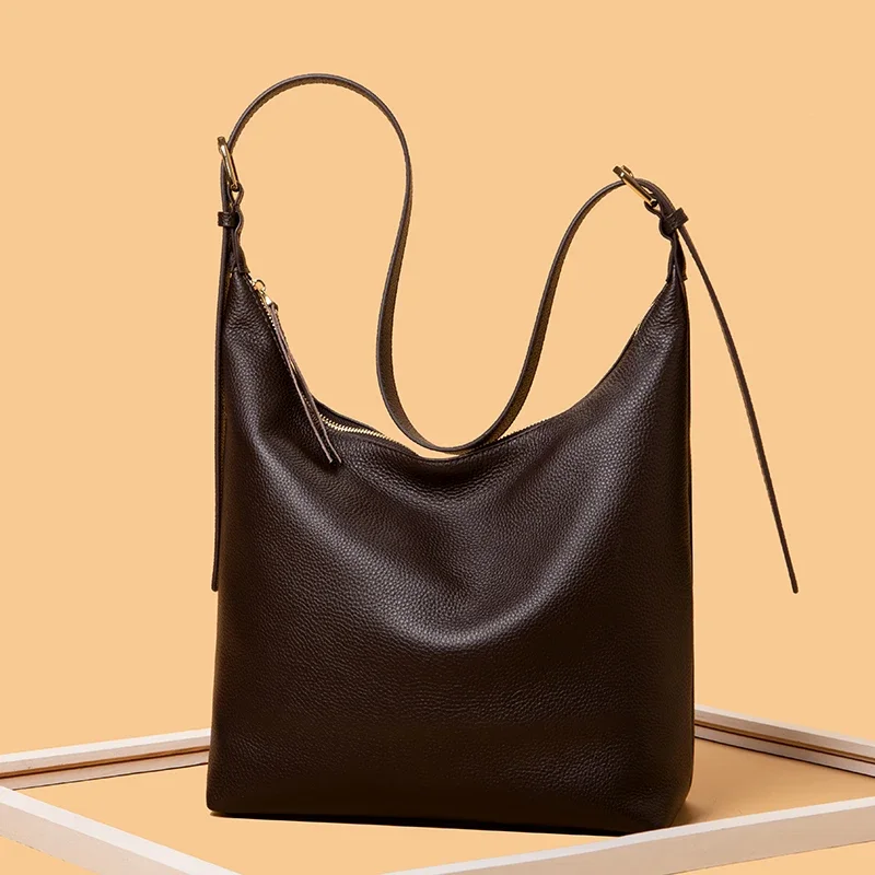 Luxury Cowhide Large Capacity Bucket Women Tote Bag New Genuine Leather Shoulder Crossbody Bag Fashion Female Handbag Sac A Main
Luxury Cowhide Large Capacity Bucket Women Tote Bag New Genuine Leather Shoulder Crossbody Bag Fashion Female Handbag Sac A Main