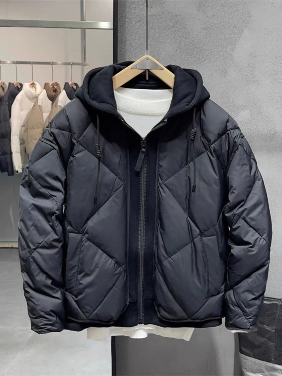Зимняя мужская утепленная хлопковая куртка: теплая верхняя одежда в корейском стиле, простой дизайн, со встроенной капюшоном, с ромбовидным узором, молодежная, стильная, с воротником-стойкой.
Зимняя мужская утепленная хлопковая куртка: теплая верхняя одежда в корейском стиле, простой дизайн, со встроенной капюшоном, с ромбовидным узором, молодежная, стильная, с воротником-стойкой.