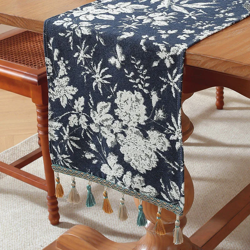 High-End Retro Flower Printing Table Runner Pastoral Dust-Proof Long Tablecloth with Tassels Party Wedding Dining Decoration
High-End Retro Flower Printing Table Runner Pastoral Dust-Proof Long Tablecloth with Tassels Party Wedding Dining Decoration
