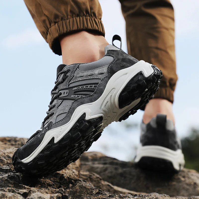 Men's Casual Sneakers Lightweight Breathable Wear-resistant Non-slip Outdoor Hiking Shoes Suitable for Outdoor Running
Men's Casual Sneakers Lightweight Breathable Wear-resistant Non-slip Outdoor Hiking Shoes Suitable for Outdoor Running