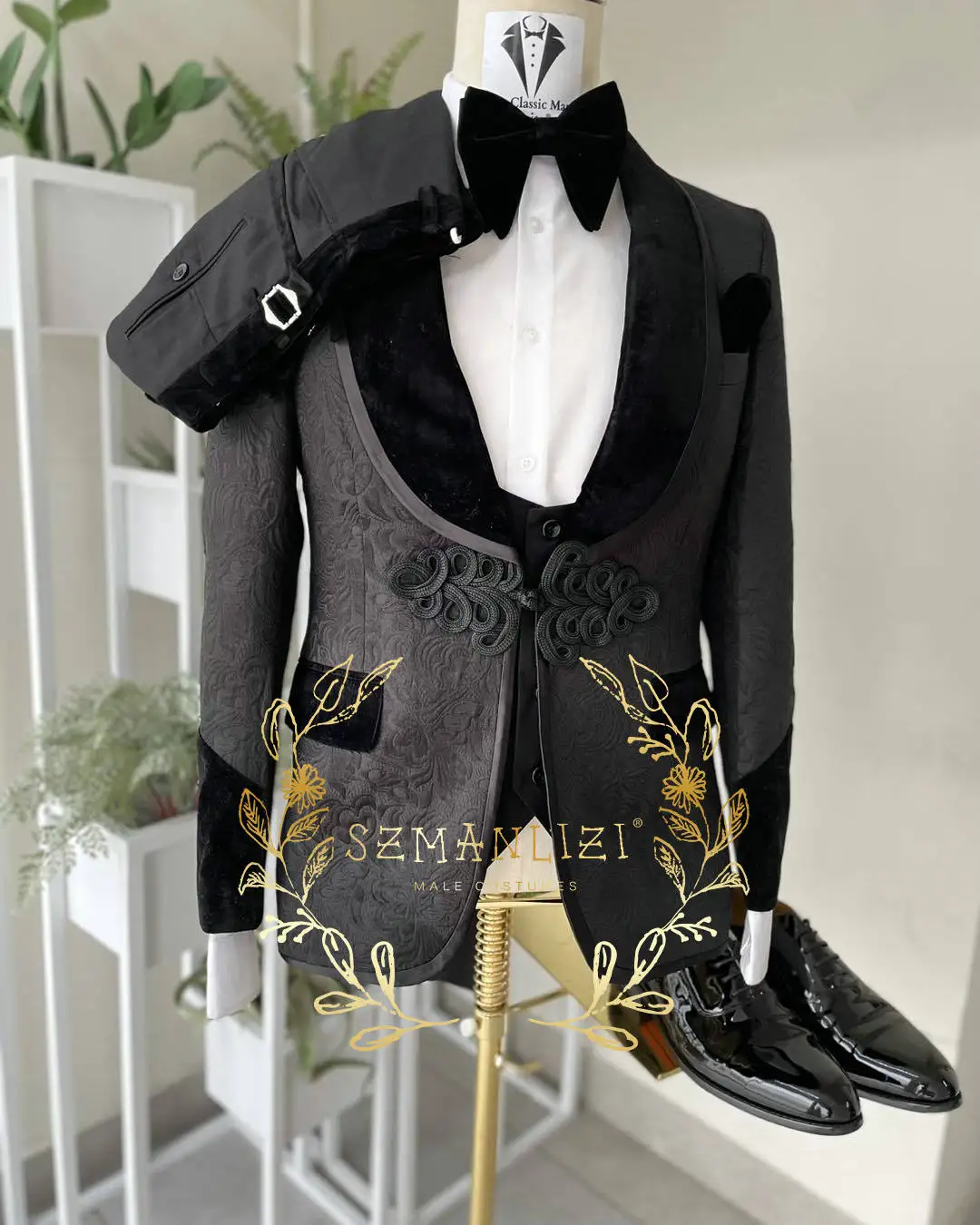 Men's suit jacket vest trousers 3 piece suit wedding/dinner suit fashion new floral suit jacket groom clothes trajes para hombre
Men's suit jacket vest trousers 3 piece suit wedding/dinner suit fashion new floral suit jacket groom clothes trajes para hombre
