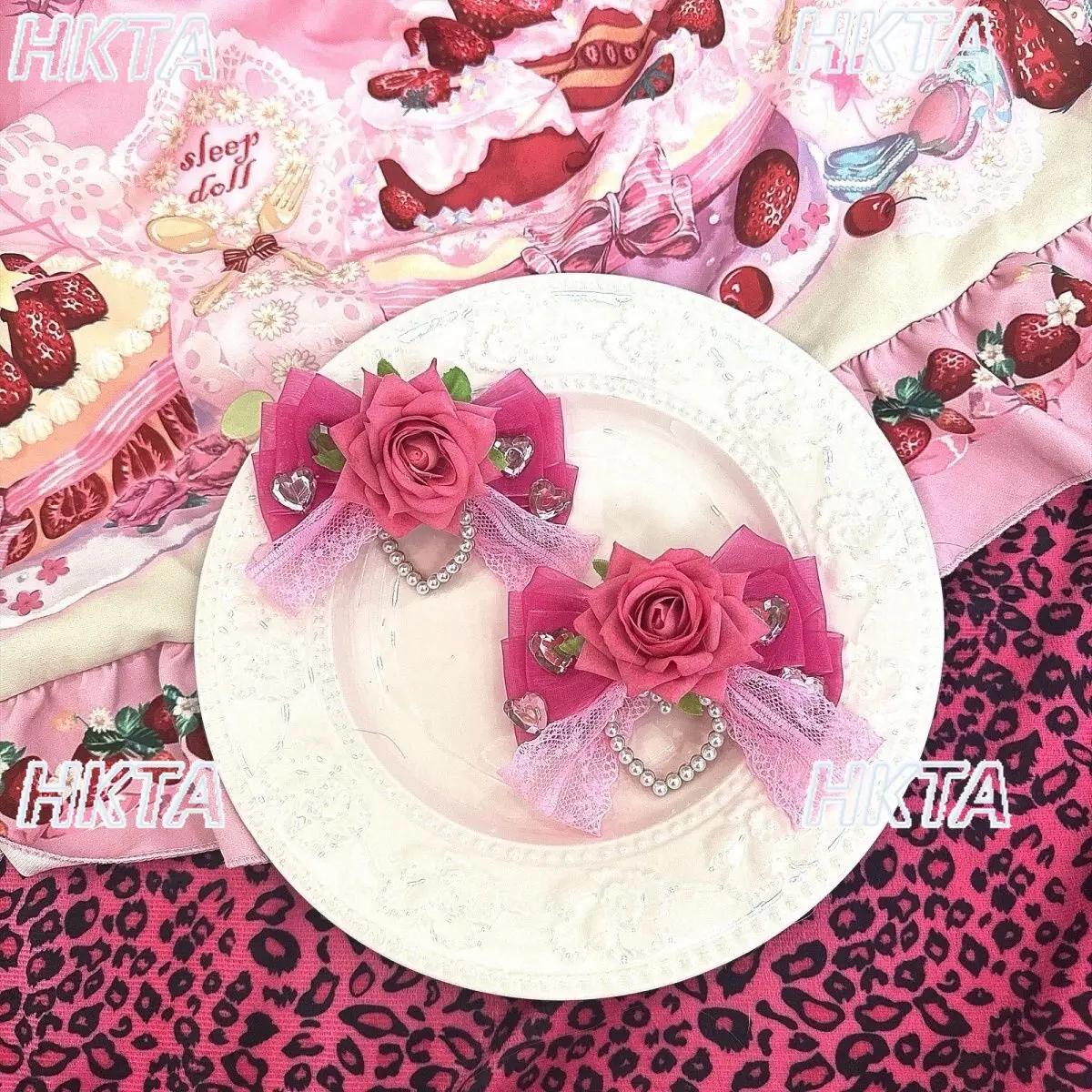 Original Japanese Style Mass-produced Bows Hairpin Clips Kawaii Lace Bows Rose Flower Ponytail Hair Clip Red Hair Accessories
Original Japanese Style Mass-produced Bows Hairpin Clips Kawaii Lace Bows Rose Flower Ponytail Hair Clip Red Hair Accessories