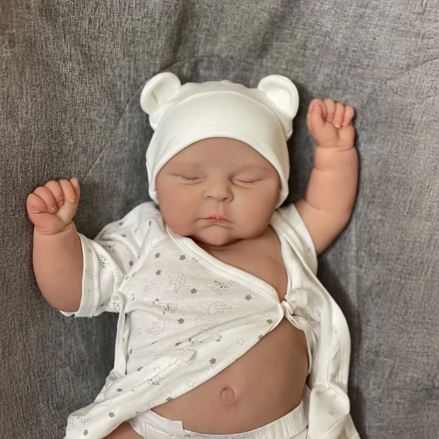 Handmade Adorable Reborn Doll Silicone Newborn Lifelike Soft Touch Realistic Baby Doll Collectible Toy Children Christmas Gifts
Handmade Adorable Reborn Doll Silicone Newborn Lifelike Soft Touch Realistic Baby Doll Collectible Toy Children Christmas Gifts