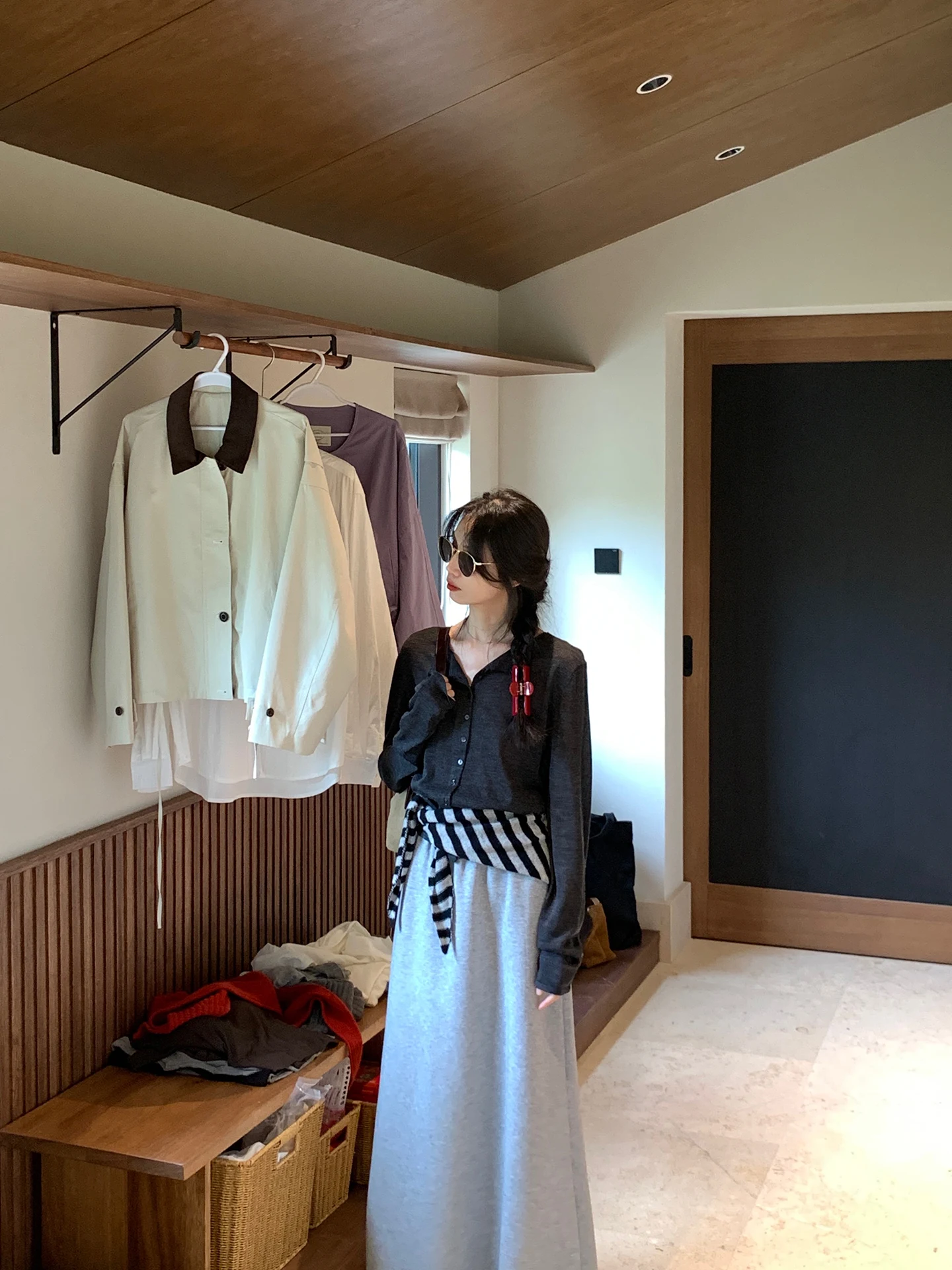 Новинка осени: Модный облегающий женский базовый топ BRIVIN в корейском стиле из трикотажа с глубоким вырезом, эффект похудения
Новинка осени: Модный облегающий женский базовый топ BRIVIN в корейском стиле из трикотажа с глубоким вырезом, эффект похудения