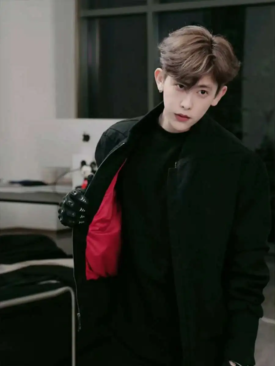 Свободный крой, мужская осенняя модная куртка с воротником-стойкой, большой размер, корейская хлопковая смесь, Thiened, верхняя одежда, пальто
Свободный крой, мужская осенняя модная куртка с воротником-стойкой, большой размер, корейская хлопковая смесь, Thiened, верхняя одежда, пальто