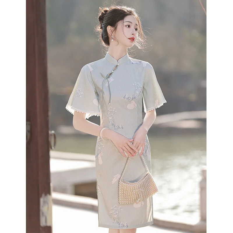 2023 Blue Popular Women Cheongsam Chinese Style Ruffle Sleeve Floral Dress Casual Summer Wedding Short Dresses S To XXL
2023 Blue Popular Women Cheongsam Chinese Style Ruffle Sleeve Floral Dress Casual Summer Wedding Short Dresses S To XXL