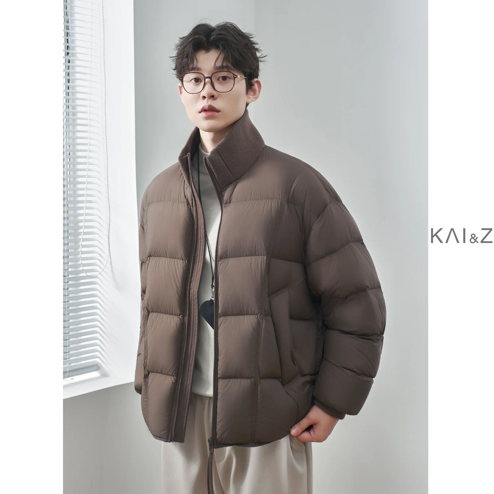 Thickened Knitted Duck down Puffer Jacket Stand Collar Bread Style Men Winter Fashion Outerwear Casual Style Zipper Closure
Thickened Knitted Duck down Puffer Jacket Stand Collar Bread Style Men Winter Fashion Outerwear Casual Style Zipper Closure