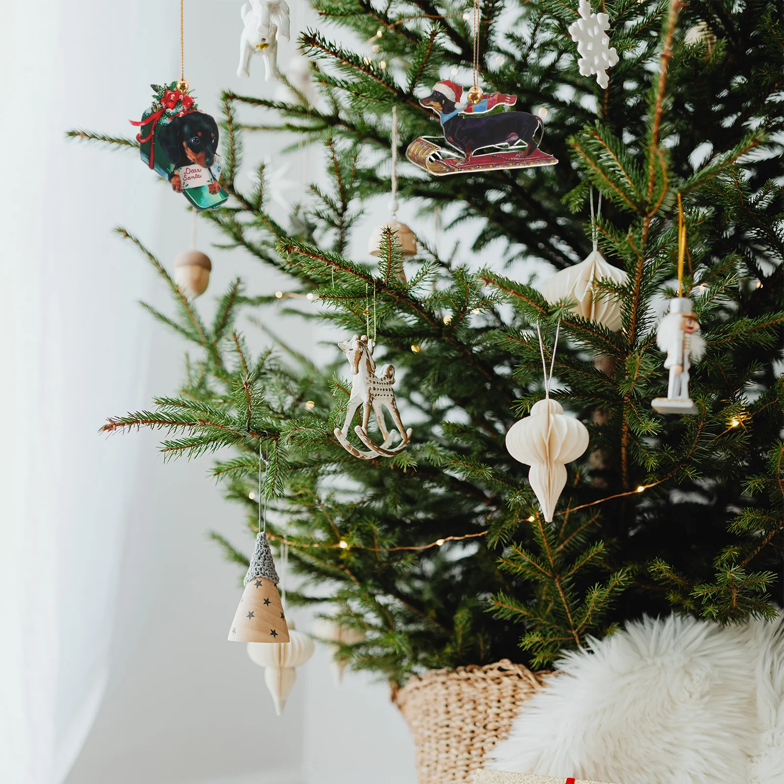 2Pcs Dachshund Christmas Ornaments Xmas Sausage Dog Acrylic Hanging Pendants for Tree Car Decor Party Decoration
2Pcs Dachshund Christmas Ornaments Xmas Sausage Dog Acrylic Hanging Pendants for Tree Car Decor Party Decoration