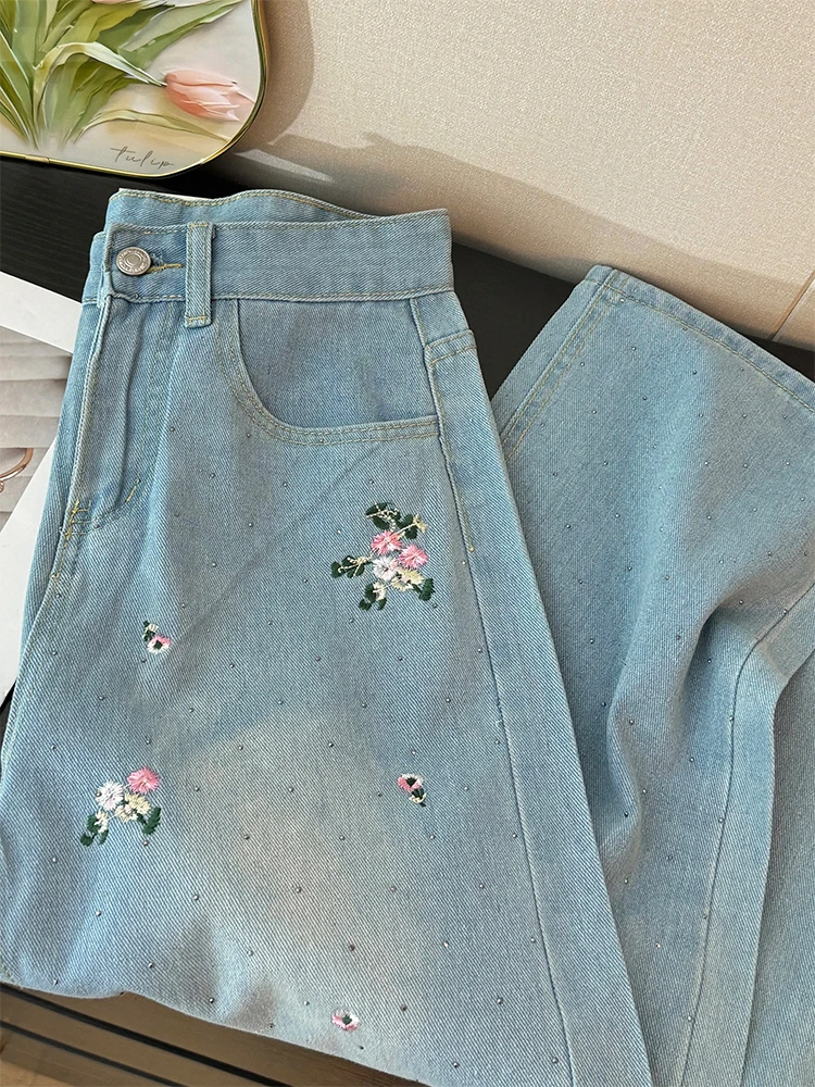 New Embroidery Floral Jeans Women Vintage Classic High Waist Denim Pants Streetwear Spring 2025
New Embroidery Floral Jeans Women Vintage Classic High Waist Denim Pants Streetwear Spring 2025