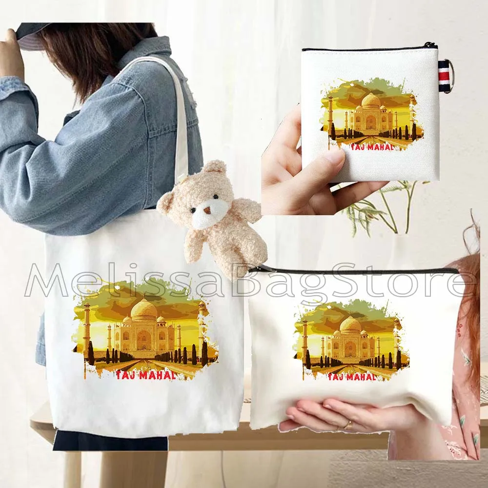 4PCS Gifts Set Colosseum Italy White Canvas Tote Bag Handbag with Doll Key Coin Purse Cosmetic Makeup Toilet Bag Case Pouch
4PCS Gifts Set Colosseum Italy White Canvas Tote Bag Handbag with Doll Key Coin Purse Cosmetic Makeup Toilet Bag Case Pouch
