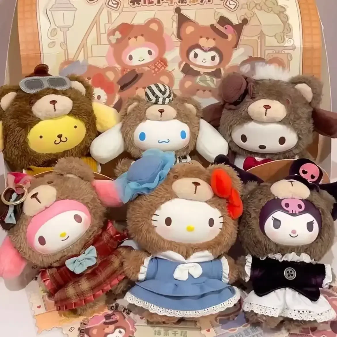 Горячая серия Sanrio для послеобеденного чая, милая плюшевая игрушка-кукла, мультяшный рюкзак, подвеска, аниме, периферийные устройства «Hello Kitty/Kuromi», слепая коробка, подарок
Горячая серия Sanrio для послеобеденного чая, милая плюшевая игрушка-кукла, мультяшный рюкзак, подвеска, аниме, периферийные устройства «Hello Kitty/Kuromi», слепая коробка, подарок