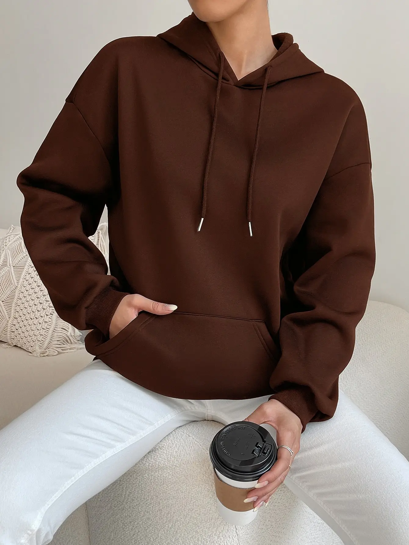 2024 Autumn and Winter New Bear Printed Round Neck Pullover Long Loose Slim Long Sleeve Sweater for Women
2024 Autumn and Winter New Bear Printed Round Neck Pullover Long Loose Slim Long Sleeve Sweater for Women