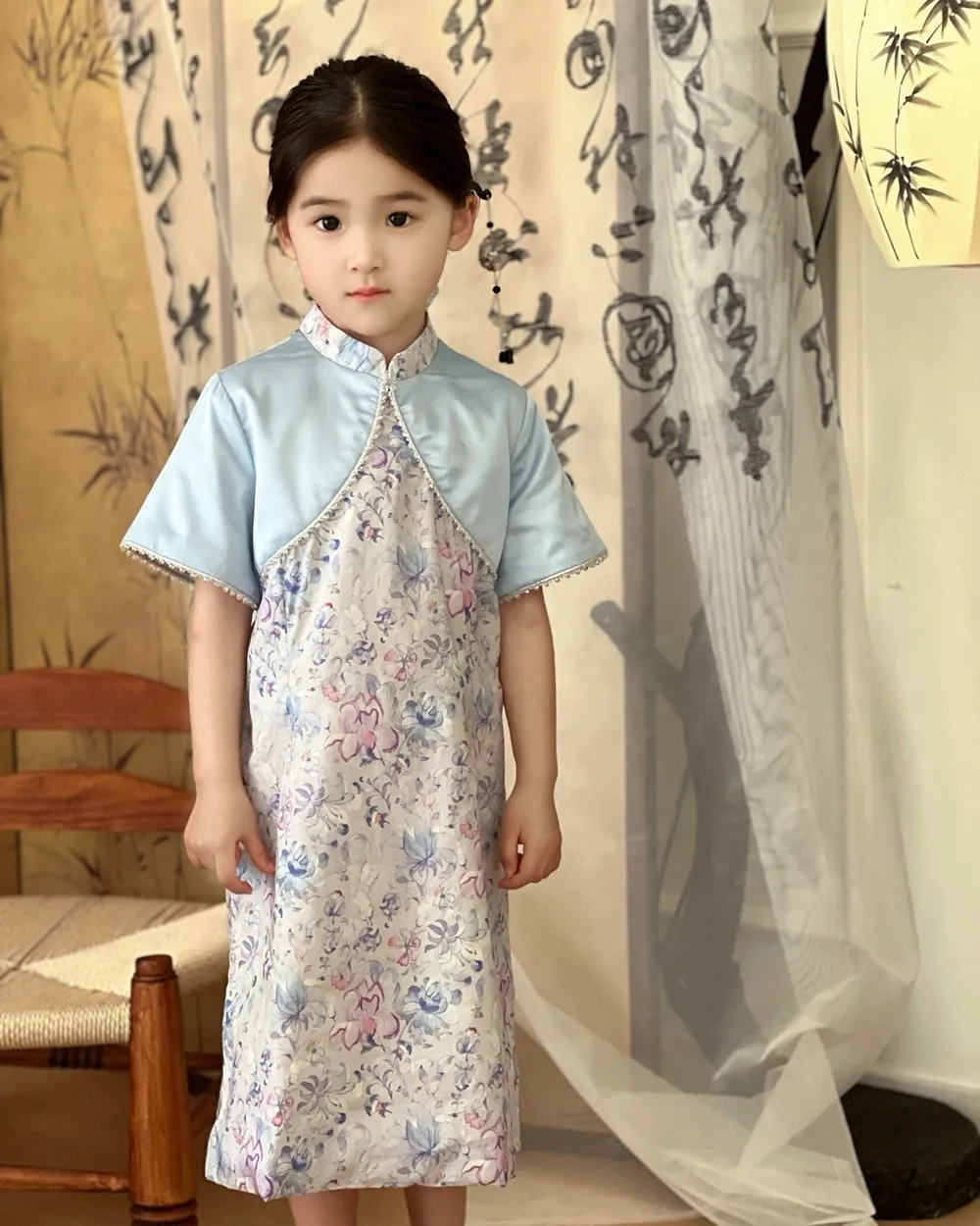 Chinese classic style summer baby girls dress Fashionable high-quality embroidered printed pattern cheongsam
Chinese classic style summer baby girls dress Fashionable high-quality embroidered printed pattern cheongsam