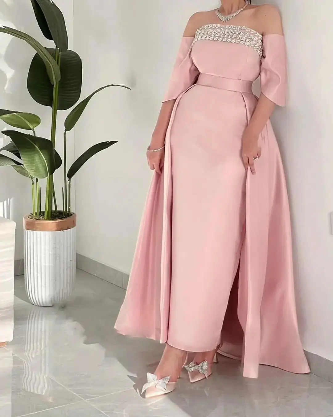 Vintage Off The Shoulder Prom Dresses Strapless Beadings Ankle Length Evening Dresses Fashion Women Wear Wedding Party Dresses
Vintage Off The Shoulder Prom Dresses Strapless Beadings Ankle Length Evening Dresses Fashion Women Wear Wedding Party Dresses
