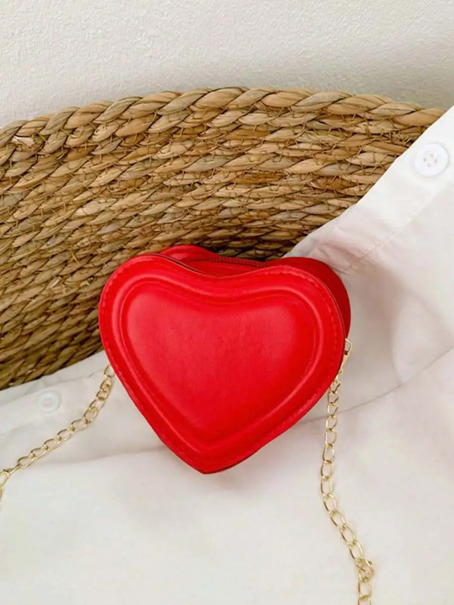 Vibrant Red Heart-Shaped PU Mini Crossbody Bag With Gold-Tone Chain For Romantic Occasions
Vibrant Red Heart-Shaped PU Mini Crossbody Bag With Gold-Tone Chain For Romantic Occasions