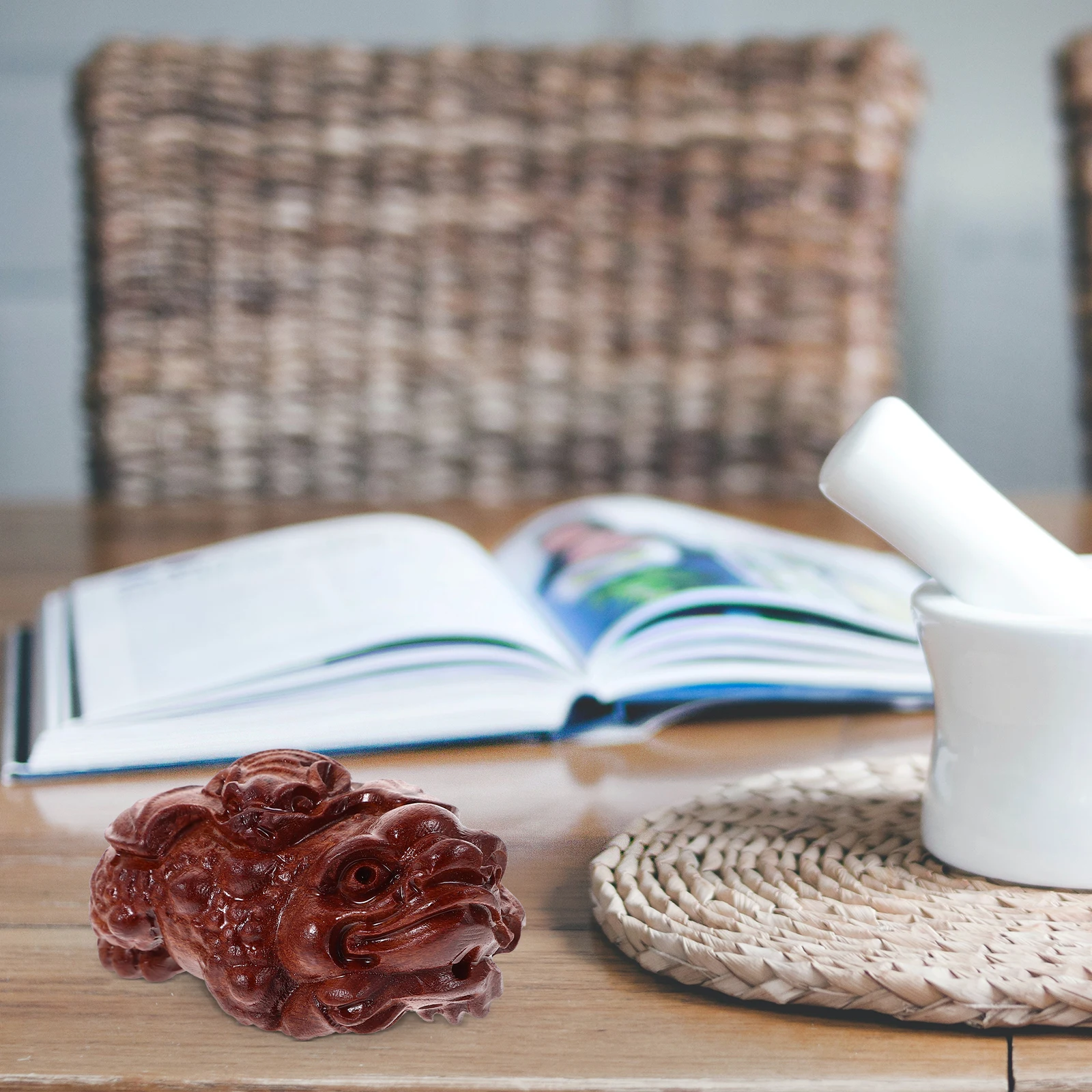 Wooden Crafts Ornament Frog Figurine Home Decor Sitting Miniature Sculpture Carved Small Statue
Wooden Crafts Ornament Frog Figurine Home Decor Sitting Miniature Sculpture Carved Small Statue