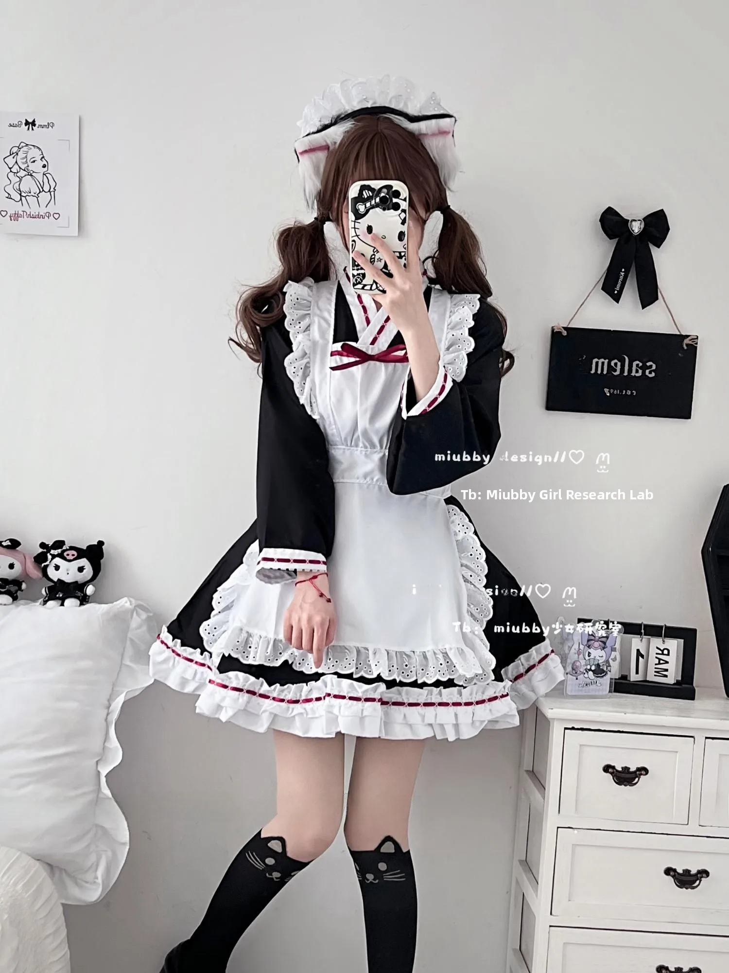Original Tokyo Sakura Song Soft Girl Improved Lolita Maid Uniform White Lace Daily Dress Japanese Style Three-piece Set
Original Tokyo Sakura Song Soft Girl Improved Lolita Maid Uniform White Lace Daily Dress Japanese Style Three-piece Set