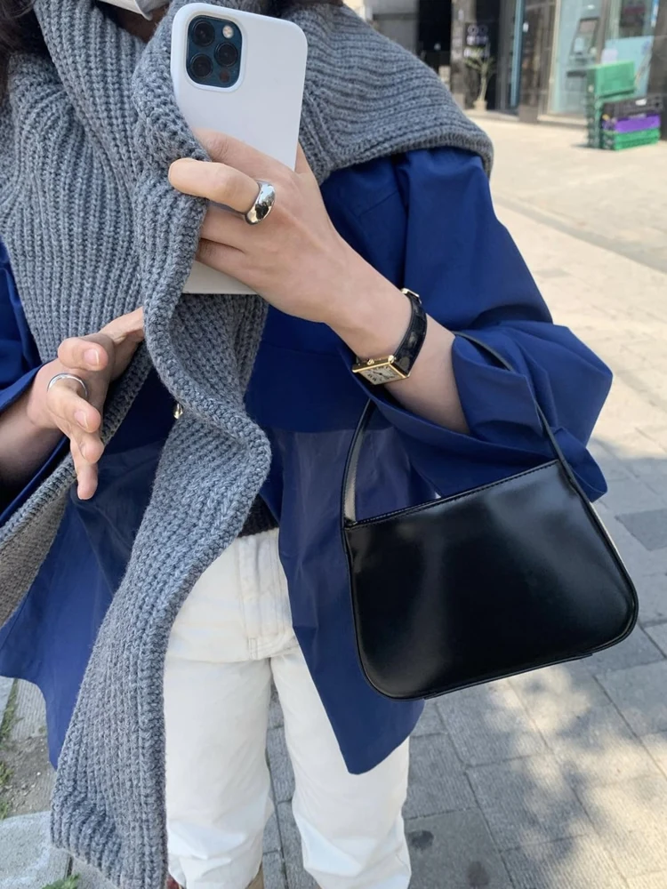 Сумка-седло 2023: Новая модная сумка для телефона из высококачественной натуральной кожи Denomme. Повседневная модель.
Сумка-седло 2023: Новая модная сумка для телефона из высококачественной натуральной кожи Denomme. Повседневная модель.