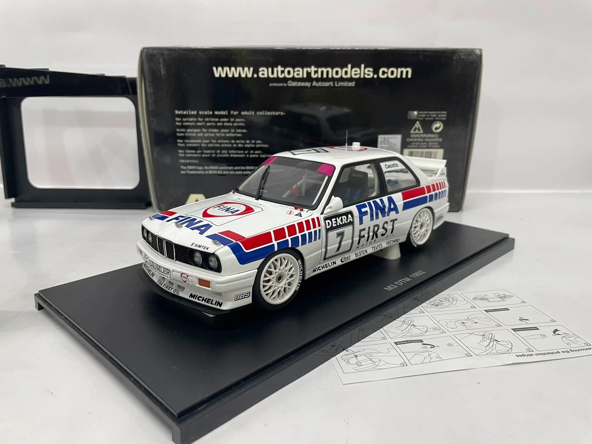 Autoart 1:18 M3 DTM 1992 Fina Simulation Limited Edition, все открытые металлические статические модели автомобиля из сплава, игрушка в подарок
Autoart 1:18 M3 DTM 1992 Fina Simulation Limited Edition, все открытые металлические статические модели автомобиля из сплава, игрушка в подарок