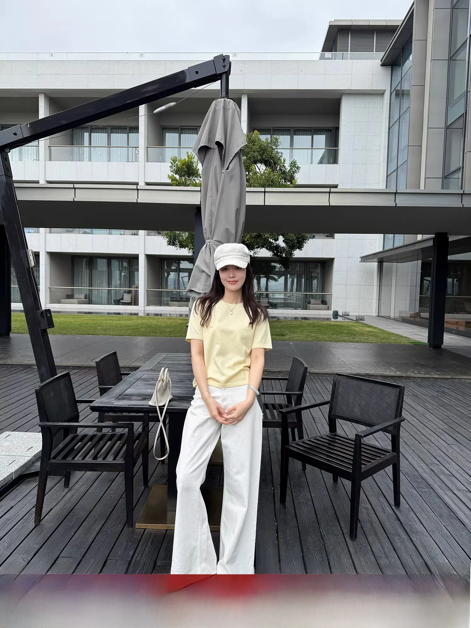 Шелковая футболка с круглым вырезом и коротким рукавом для женщин, повседневная летняя модная майка-топ в стиле Ян Сяояо
Шелковая футболка с круглым вырезом и коротким рукавом для женщин, повседневная летняя модная майка-топ в стиле Ян Сяояо