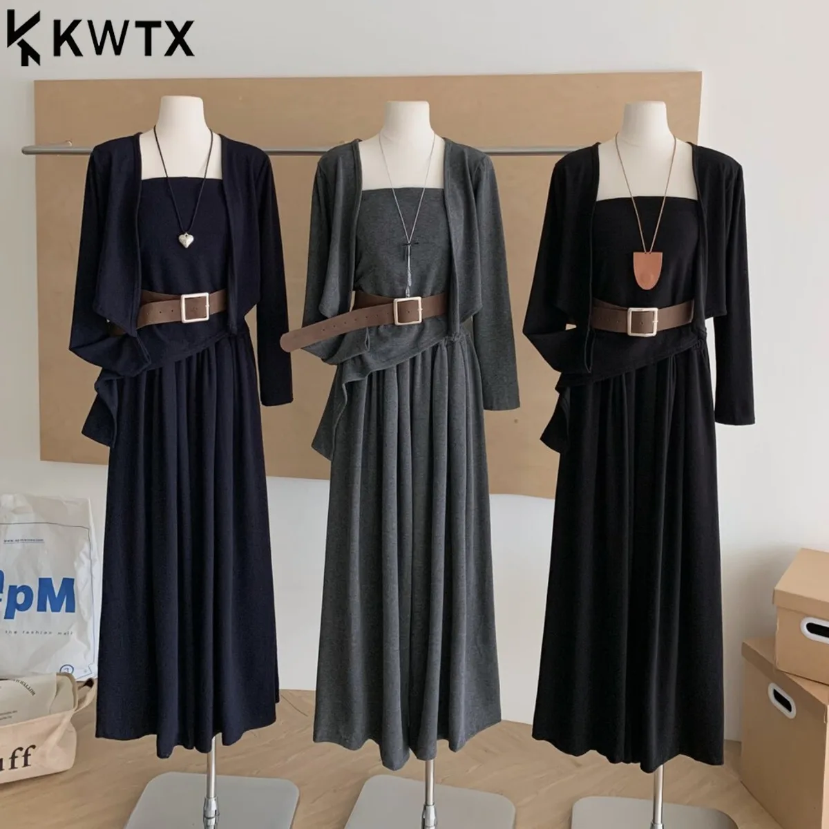 KWTX 2025 Модный женский комплект из 3 предметов с поясом и высокой талией, широкие брюки, асимметричный укороченный кардиган без косточек, минималистичный элегантный
KWTX 2025 Модный женский комплект из 3 предметов с поясом и высокой талией, широкие брюки, асимметричный укороченный кардиган без косточек, минималистичный элегантный