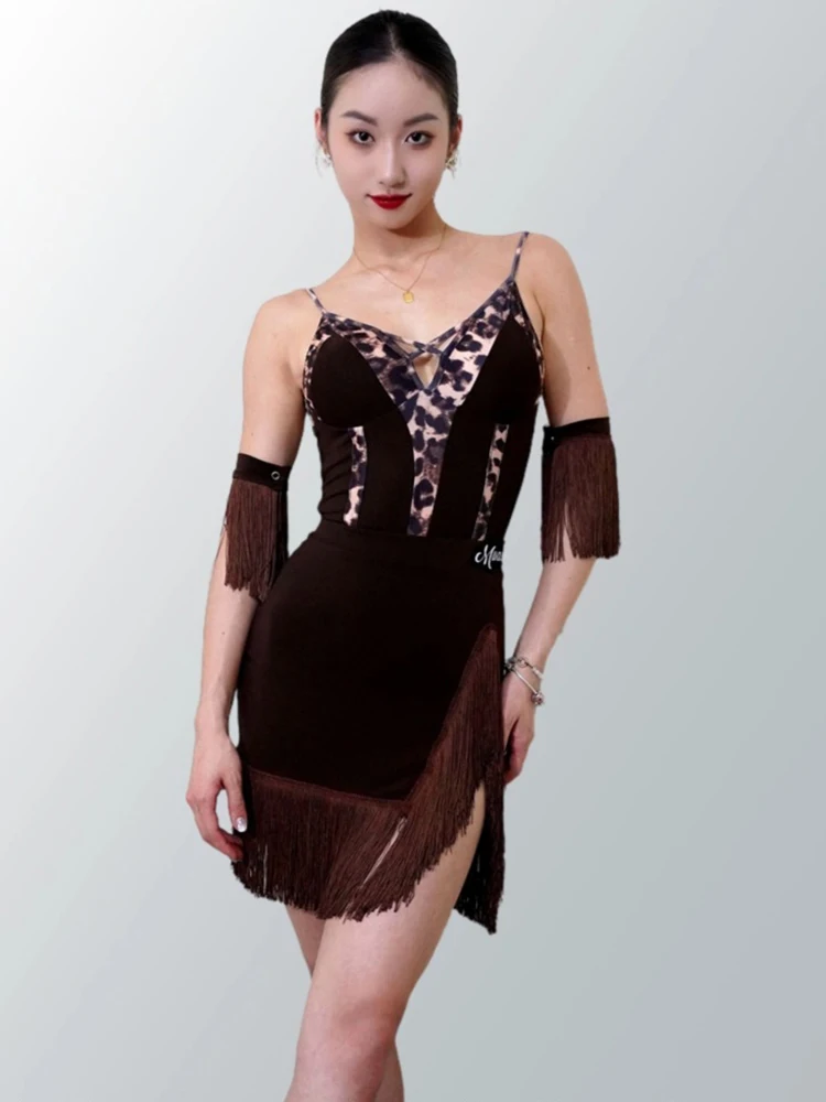 Latin Dance Dresses Performance Costumes For Women Leopard Print Tassels Split Skirts Suit Female Latin Dance Clothes DN19769
Latin Dance Dresses Performance Costumes For Women Leopard Print Tassels Split Skirts Suit Female Latin Dance Clothes DN19769