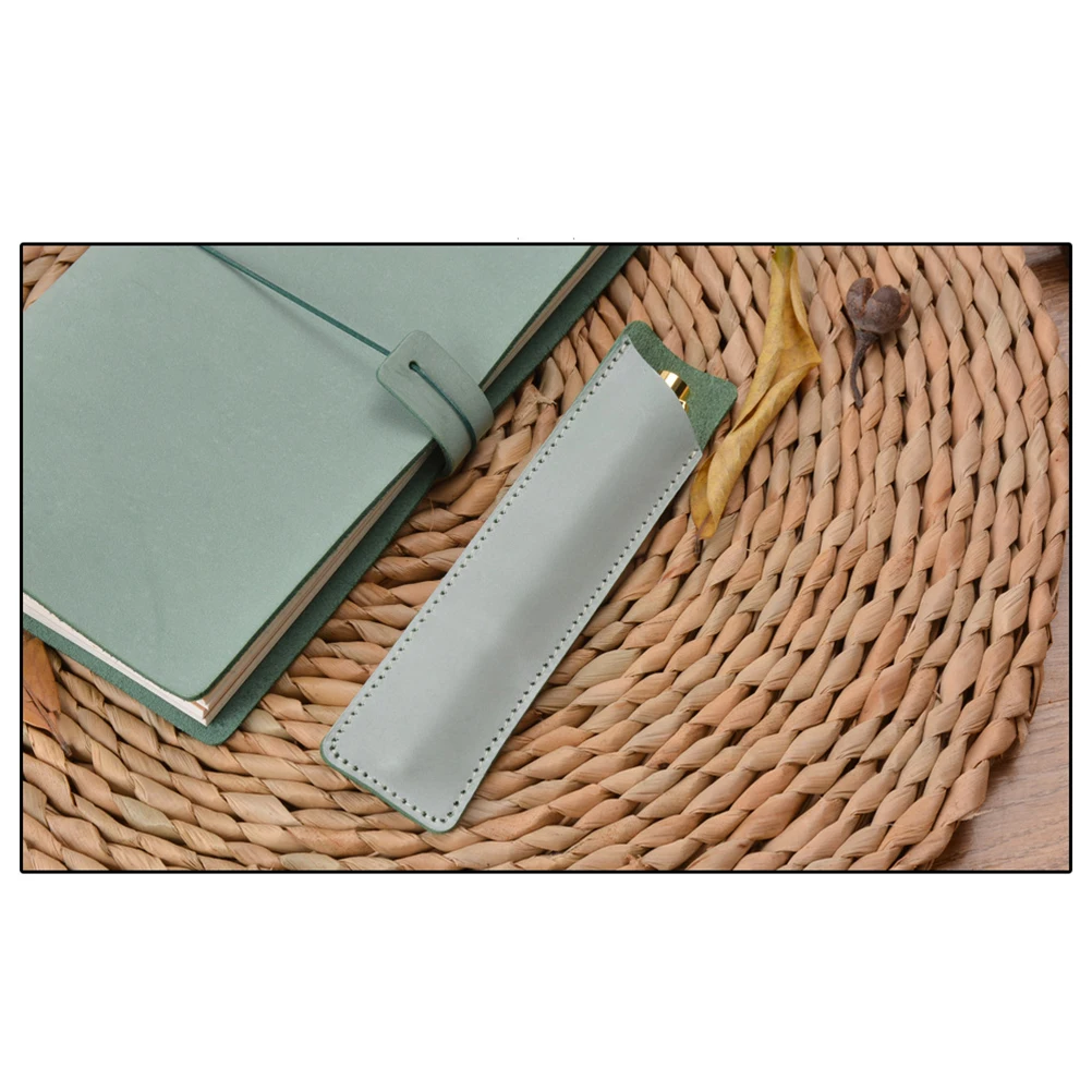 Green Vintage Pen Bag Perfect Birthday Christmas Fathers Day Gift Pen Pouch School Office Protective Stationery
Green Vintage Pen Bag Perfect Birthday Christmas Fathers Day Gift Pen Pouch School Office Protective Stationery