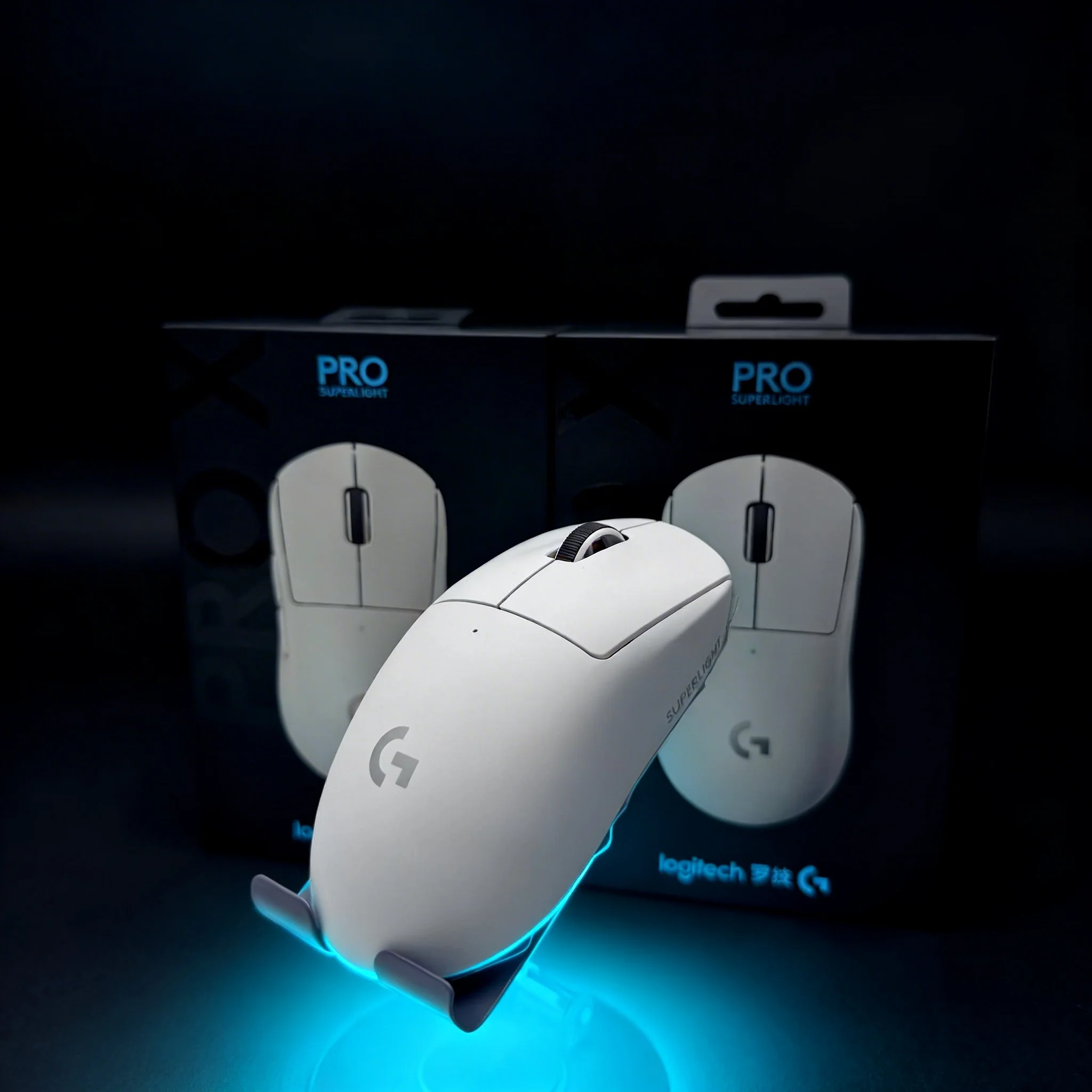 Logitech G PRO X/G102 gaming mouse, 5 customizable buttons, 8kHz/1kHz polling, adapted for PC/Mac gaming scenarios.
Logitech G PRO X/G102 gaming mouse, 5 customizable buttons, 8kHz/1kHz polling, adapted for PC/Mac gaming scenarios.
