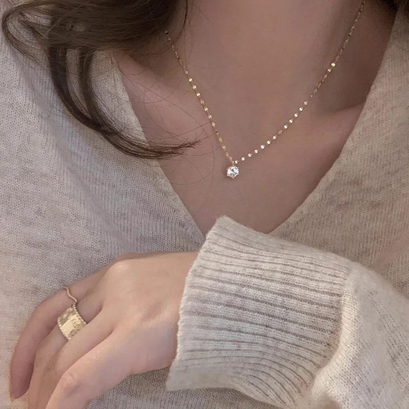 925 Sterling Silver Flashing Six-claw Single Diamond Zircon Lip Chain Pendant Necklace for Women Fine Jewelry Accessories
925 Sterling Silver Flashing Six-claw Single Diamond Zircon Lip Chain Pendant Necklace for Women Fine Jewelry Accessories