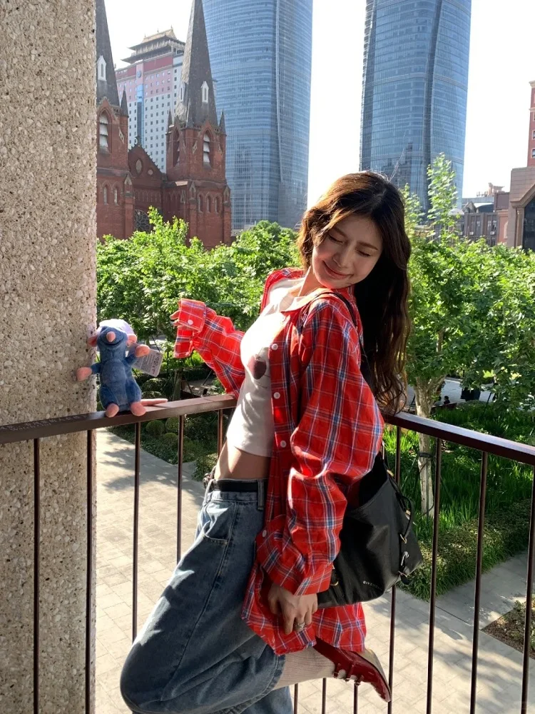 Retro American Red Plaid Women's Long Sve irt Spring Autumn New Lazy Sle Loose Coat Sun Protection Korean Sle Button...
Retro American Red Plaid Women's Long Sve irt Spring Autumn New Lazy Sle Loose Coat Sun Protection Korean Sle Button...