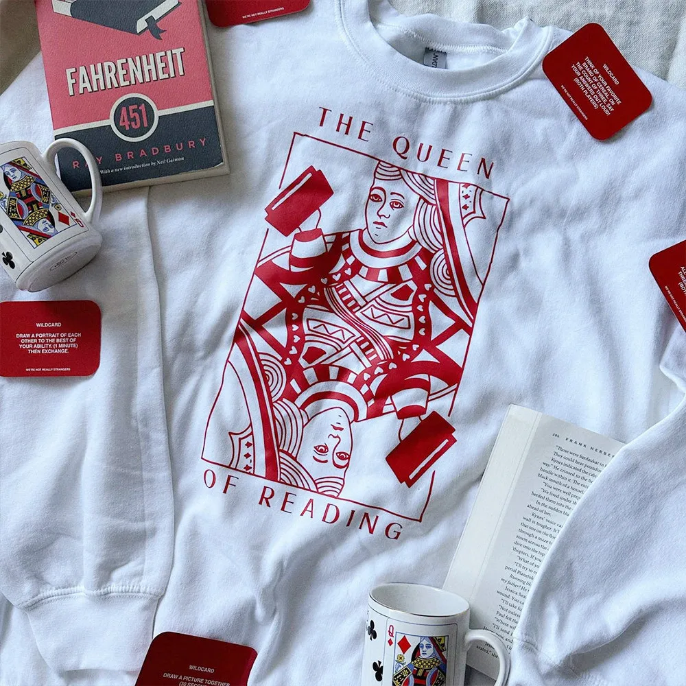 The Queen of Reading Funny Printing Graphic White Sweatshirts Female Loose Thick Fleece Pullover Vintage Style Crewneck Jumpers
The Queen of Reading Funny Printing Graphic White Sweatshirts Female Loose Thick Fleece Pullover Vintage Style Crewneck Jumpers