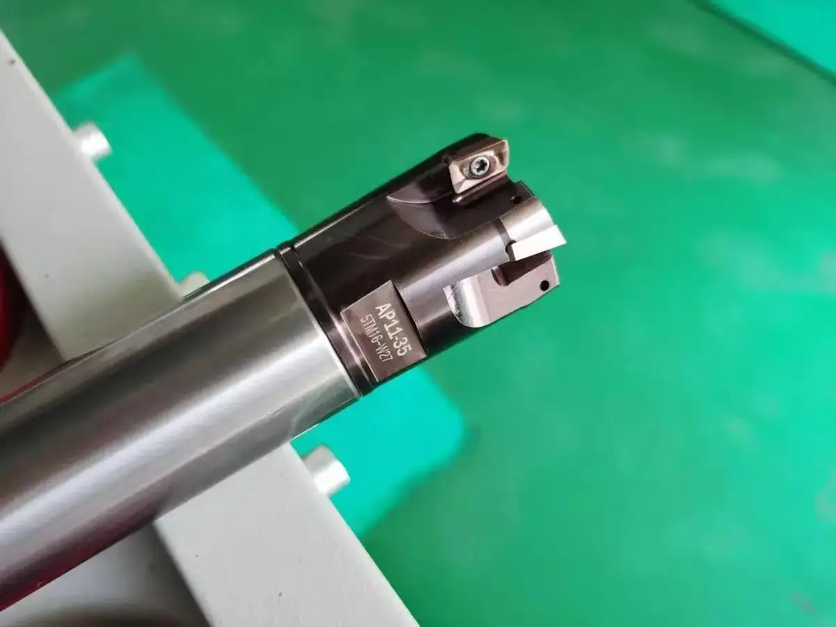 NEW flat angle locking tooth ARPF milling cutter head 25mm mounted RNM250 blade shank milling cutter M12 thread tooth mill tool
NEW flat angle locking tooth ARPF milling cutter head 25mm mounted RNM250 blade shank milling cutter M12 thread tooth mill tool