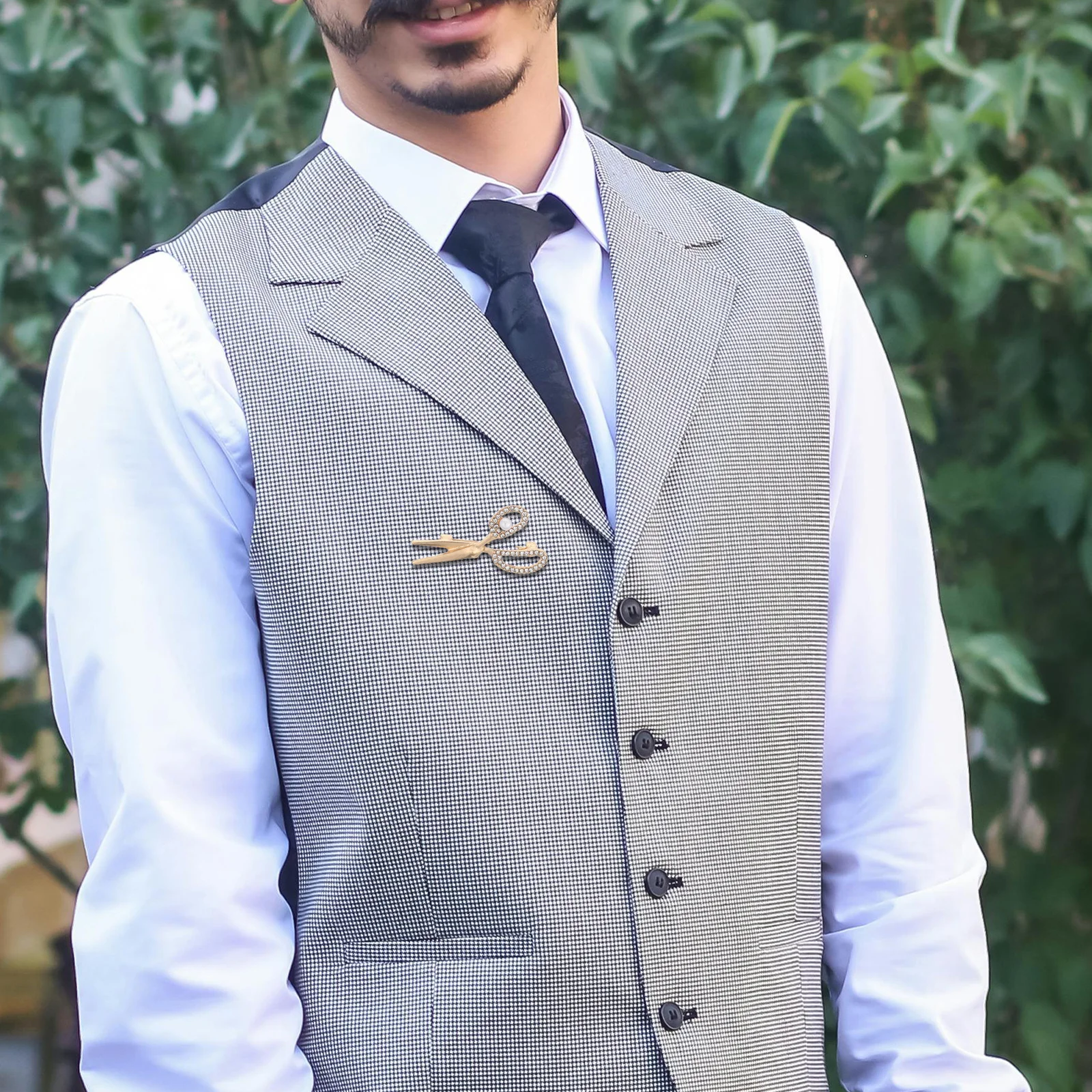 Rhinestone Brooch Pin Alloy Novelty Scissor Shaped Costume Accessory Vintage Style Suit Decoration Women Fashion Corsage
Rhinestone Brooch Pin Alloy Novelty Scissor Shaped Costume Accessory Vintage Style Suit Decoration Women Fashion Corsage