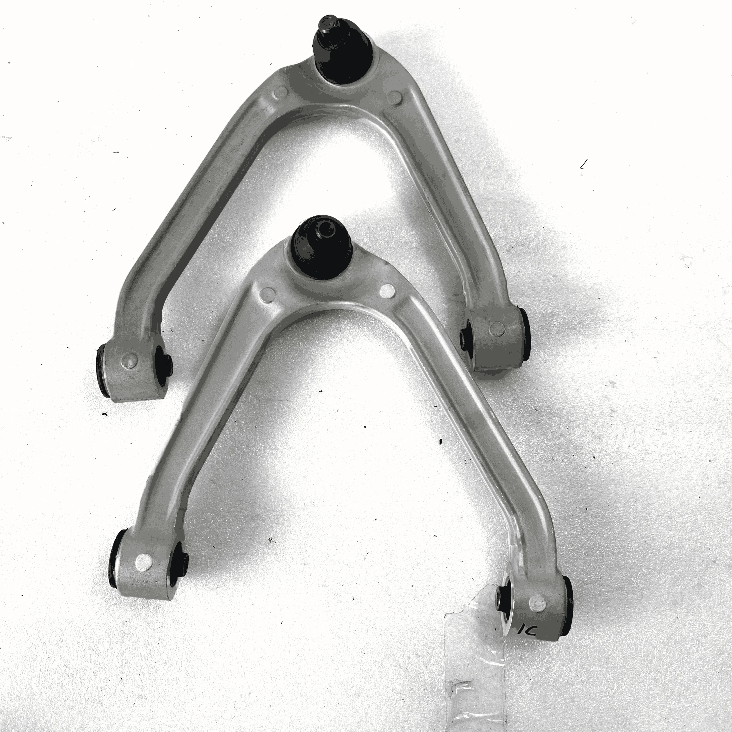 New FX35 Upper Control Arm Swing Arm Aftermarket Part Made in China
New FX35 Upper Control Arm Swing Arm Aftermarket Part Made in China